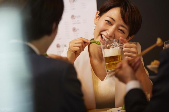 次男子望而却步 女子:每次都是花我的钱开元ky棋牌江苏31岁女子相亲见面3(图3) 次男子望而却步 女子:每次都是花我的钱开元ky棋牌江苏31岁女子相亲见面3(图3)